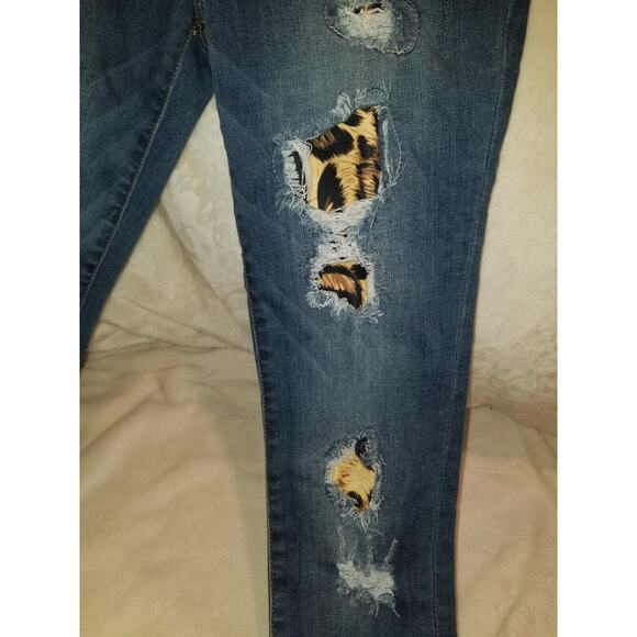 Judy Blue Skinny Fit Jeans 5/27 Distressed Animal Print Mid Rise Stretchy Denim - Picture 7 of 11